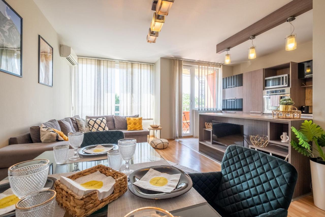 Deja Vu, Cozy & Quiet 1 Bdr Fast Wi-fi Apartment *