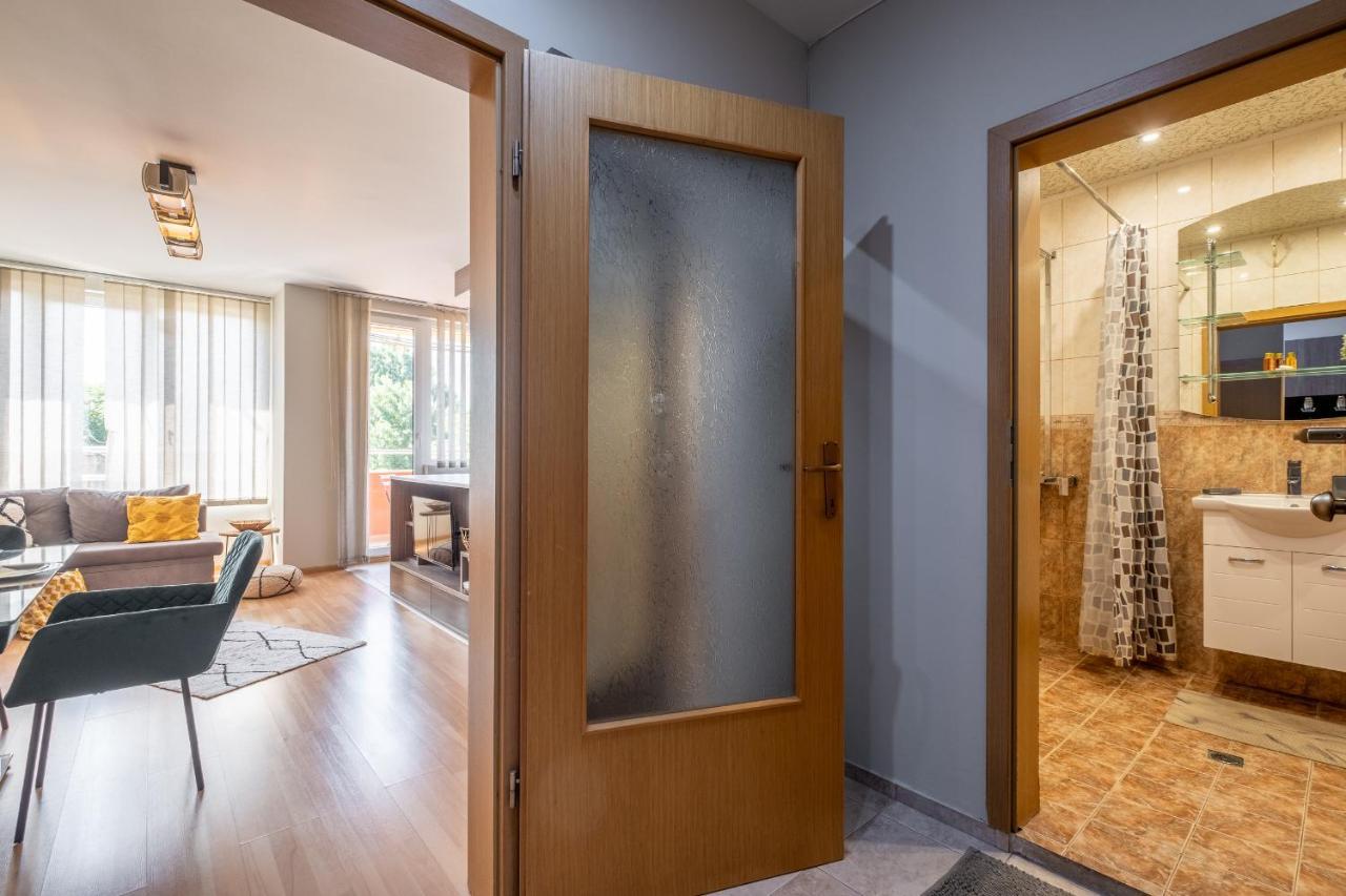 Deja Vu, Cozy & Quiet 1 Bdr Fast Wi-fi Apartment Sofia