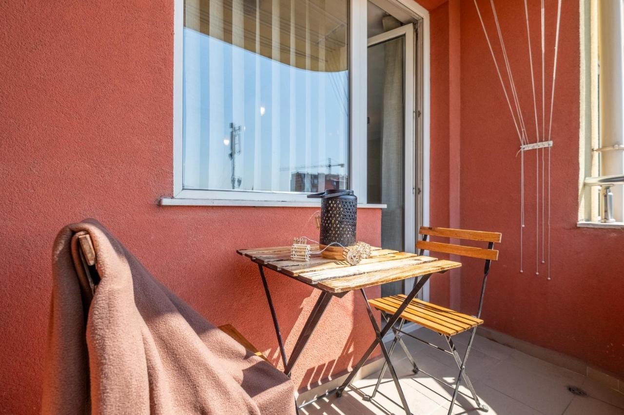 Deja Vu, Cozy & Quiet 1 Bdr Fast Wi-fi Apartment *