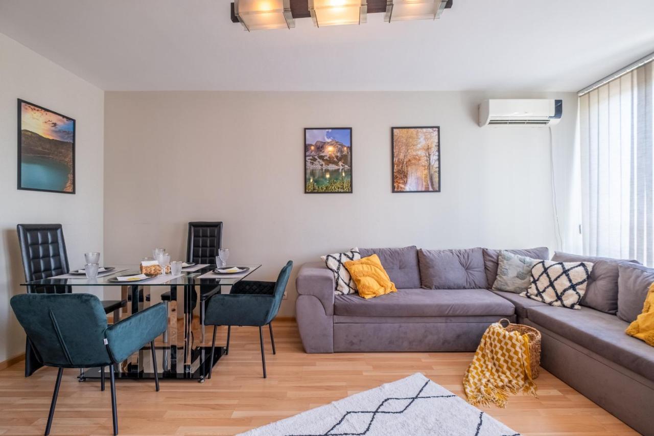 Deja Vu, Cozy & Quiet 1 Bdr Fast Wi-fi Apartment *