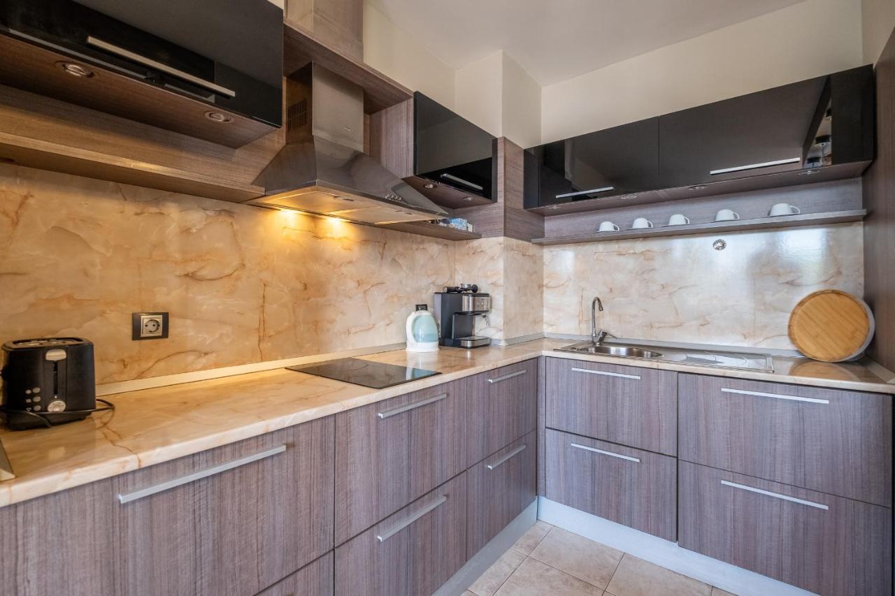 Deja Vu, Cozy & Quiet 1 Bdr Fast Wi-fi Apartment *